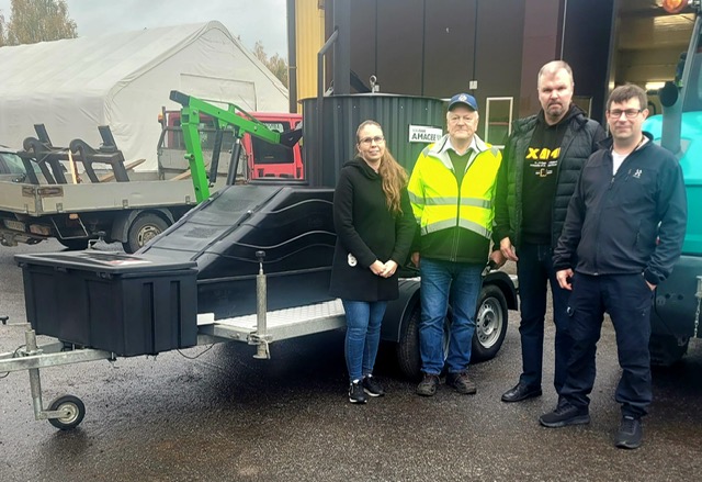 SoilCare luovutti Xamkille siirrettävän Amacee 400 -pyrolyysilaitteen.
